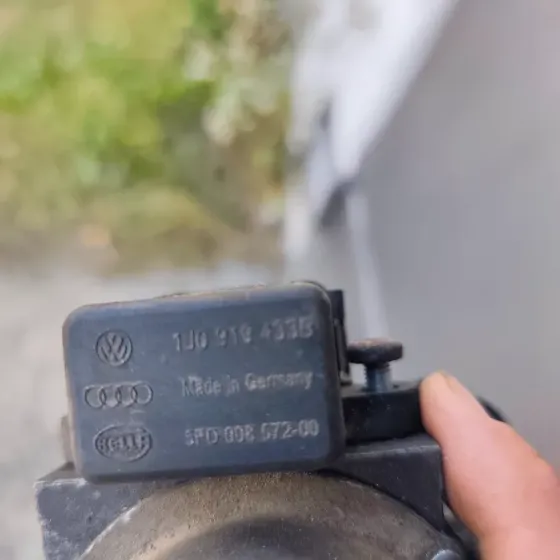 Вакуумный насос Skoda Octavia a5 caxa 1,4 tsi Макеевка