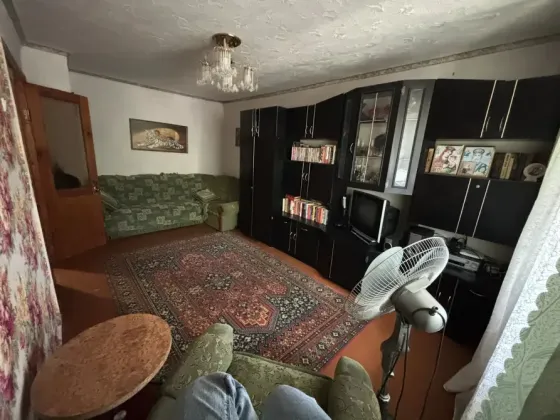 Продаю 1к квартиру,1/3,Калининский район Донецк