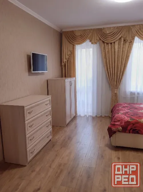 Сдачажилья Кировскийрайон 1комнатная двуспальнаякровать большаякухня Донецк - изображение 2