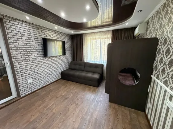 Продам 1 комн. кв., 3/9 эт., 31.6 м.кв. - Макеевка, мкр. Зеленый, Тихий парк Макеевка