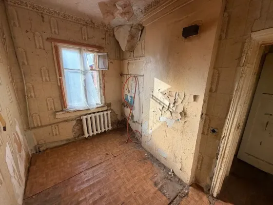 Продам 2-х комн. кв., 2/2 эт., 44 м.кв. - Макеевка, ул. Жукова, пос. Якхз Макеевка