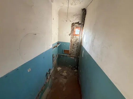 Продам 2-х комн. кв., 2/2 эт., 44 м.кв. - Макеевка, ул. Жукова, пос. Якхз Макеевка