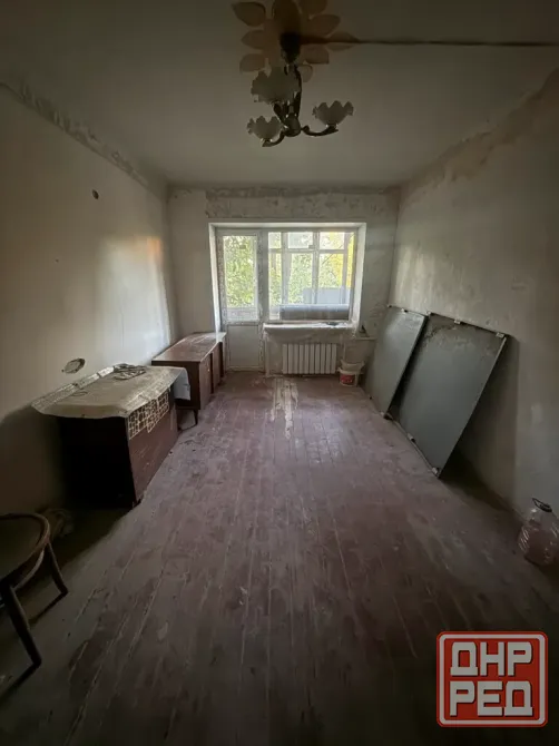 Продается 1-комнатная квартира в Ильичевском районе Мариуполь - изображение 1