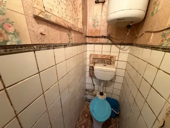 Продам 3-х комн. кв., 5/5 эт., 55 м.кв. - Макеевка, кв-л Шахтерский, Автомагазин Макеевка