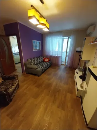 продам 3 х ком квартиру цирк Донецк