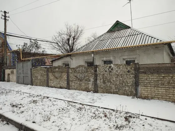 Продам дом на Октябрьском поселке Донецк
