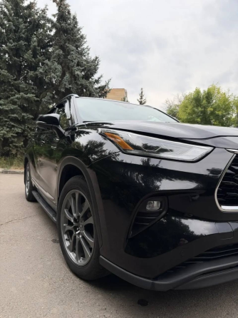 Toyota Highlander 2021 год 2.5 бензин состояние идеальное Донецк