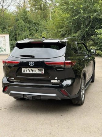 Toyota Highlander 2021 год 2.5 бензин состояние идеальное Донецк