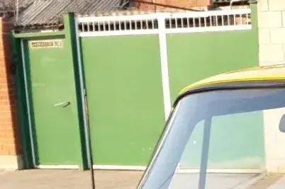 Продам ворота б/у Макеевка