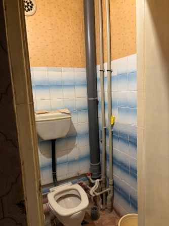 Продается Под ремонт 3-трех комнатная квартира г. Харцызск Харцызск