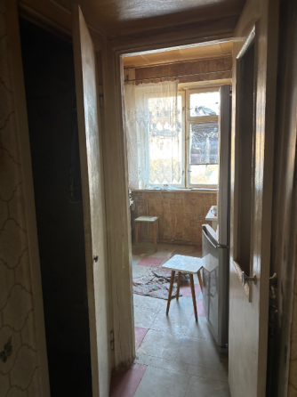 Продается Под ремонт 3-трех комнатная квартира г. Харцызск Харцызск