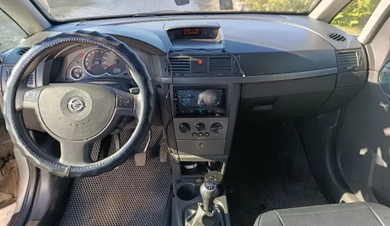 продам надёжный, экономичный, семейный автомобиль Донецк