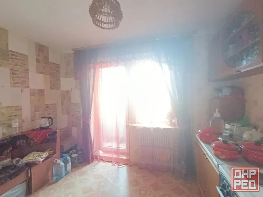 продам 3-комнатную квартиру с холлом на Текстильщике, Ледовый Донецк - изображение 1