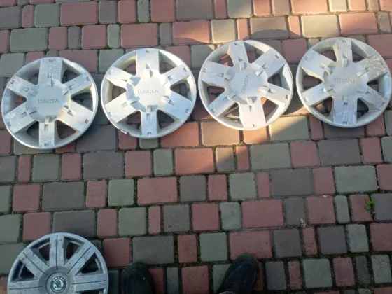 Продам колпаки на авто дача Логан 4штуки R15 Шкода 1колпак на 14 Донецк