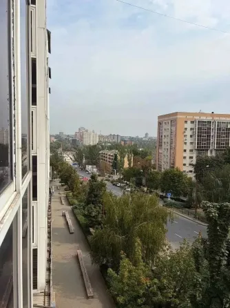 Продажа 1-комнатной квартиры в Ворошиловском районе. Пр-т Ильича. Топ Локация. Квартира Теплая! Донецк