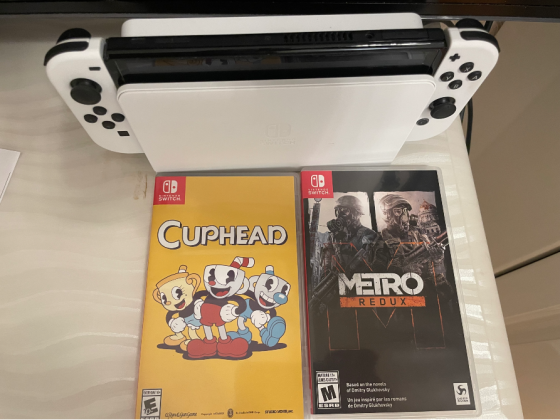 Продам Nintendo Switch OLED Донецк