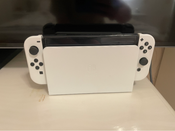 Продам Nintendo Switch OLED Донецк