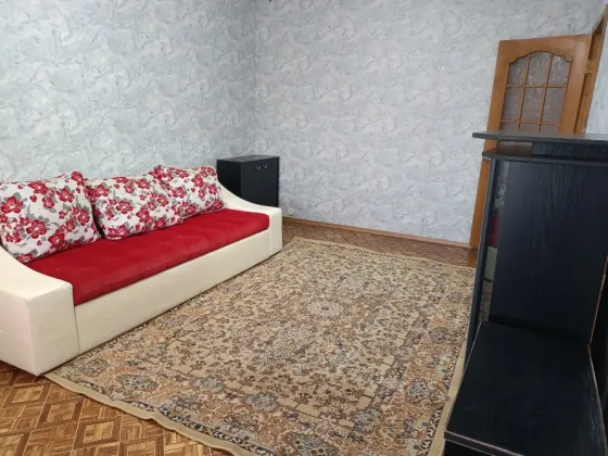 Аренда красивой крупногабаритной 3- х комнатной квартиры в Киевском районе. Маяк. Донецк
