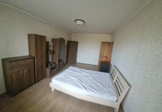 Продажа 4-комнатной квартиры. Калининский район. Крупногабаритная. Парк Строитель. Документы готовы! Донецк
