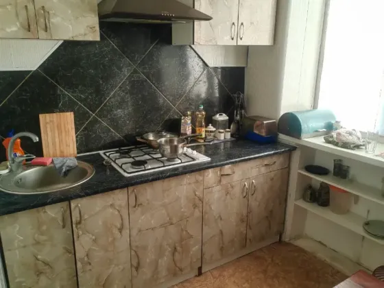 Сдам 2-комнатную квартиру в Зугрэсе на длительный срок Зугрэс