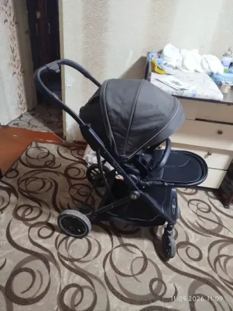 Продам коляску Харцызск
