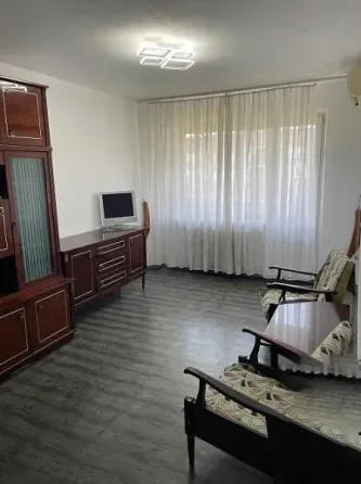 сдается трешка донецк буденновский район нижнекурганская улица / цветочный, донской, щетинина Донецк