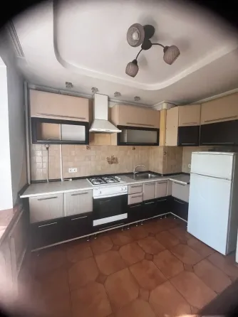 Продам 2-х комн. кв. пр. Гурова/ ул. 50 летия ссср Донецк