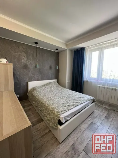 Сдам однокомнатную квартиру в Ворошиловском районе Донецка, улица Университетская. Донецк - изображение 2