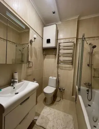 Сдается 1 ком. квартира 48 м², ул. пр. Панфилова, жк Центральный в Киевском р-н. Донецк