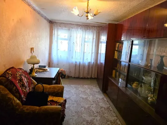 Продается 1 комнатная квартира Ленинский р-н Кирова Донецк