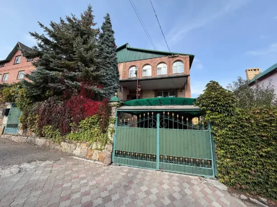 Продается- Семейный- Уютный Дом в Буденовском Районе Донецка, улица Минская Донецк