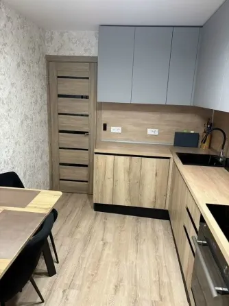 Сдам двухкомнатную квартиру в Киевском районе Донецка, ориентир Донбасс арена. Донецк