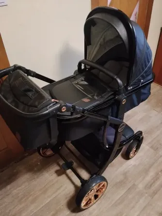 Продам коляску с автокреслом Донецк