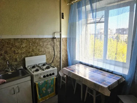 Продается 2 комнатная квартира Крытый рынок Донецк