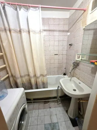 Продается 2 комнатная квартира в центре Ворошиловский р-н Донецк