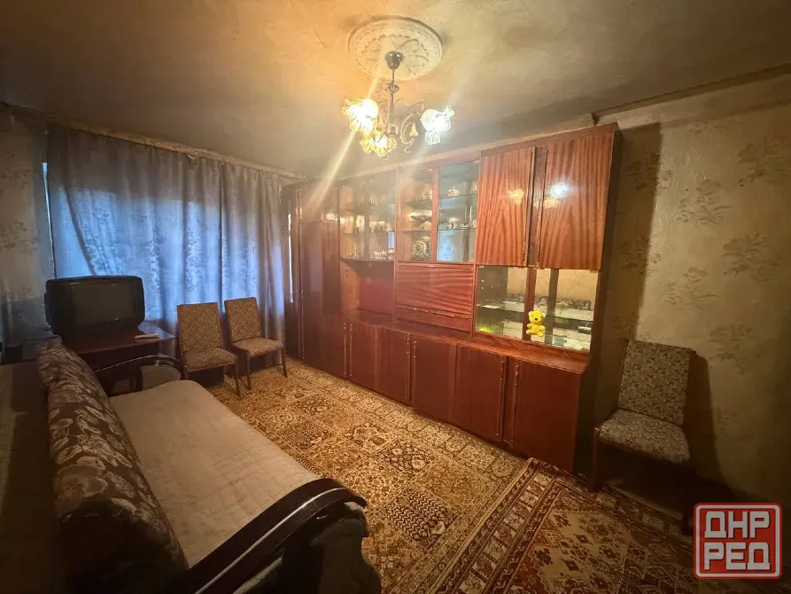 Продажа Трехкомнатной Квартиры в Киевском районе- Гладковка- Улица Ионина, д.24 Донецк - изображение 1
