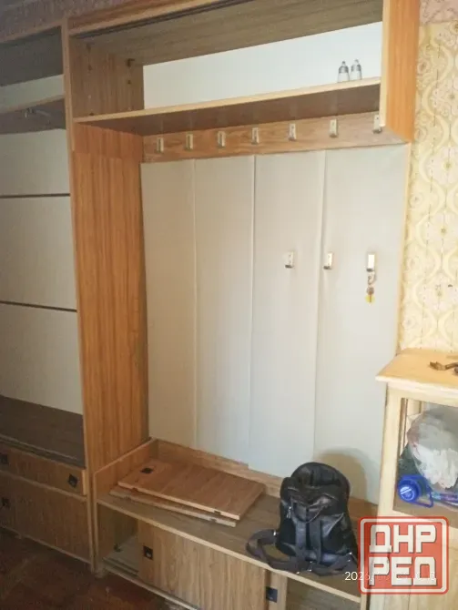Продам прихожую Снежное Снежное - изображение 1