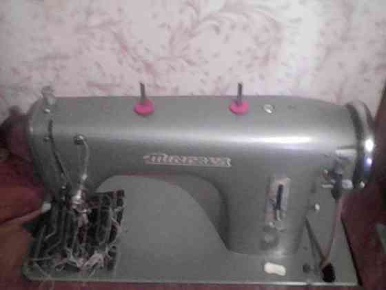 Швейная машина Minerva 126 Чехословакия (тумба, ножной привод) состояние рабочее НОВАЯ = 5000 руб Донецк