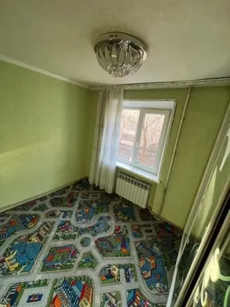 Срочно!3-комнатная квартира.58м2,3/5.Кировский р-н,ул.Бирюзова.Цена 4,2млн Донецк