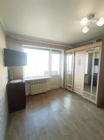 Продается гостинку в Ильичёвском районе по улице Заворуева 7 Мариуполь