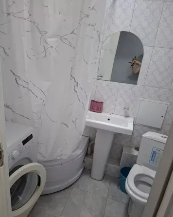 сдам 2ух комнатную квартиру Донецк