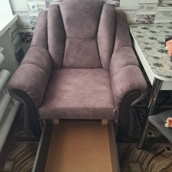 Продам кресло Комсомольское
