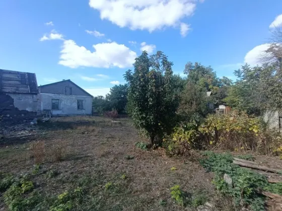 Продаётся дом с летней кухней на участке 16 соток. Семашко Донецк