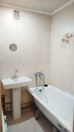 Продается 2-к квартира в Орджоникидзевском районе, ул.Межевая. Мариуполь