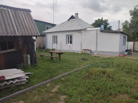 Продам дом 72 м², участок - 10 соток.Грабари Донецк