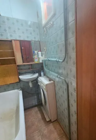 2 комн, мкрн Октябрьский (ул. Лузина) Донецк