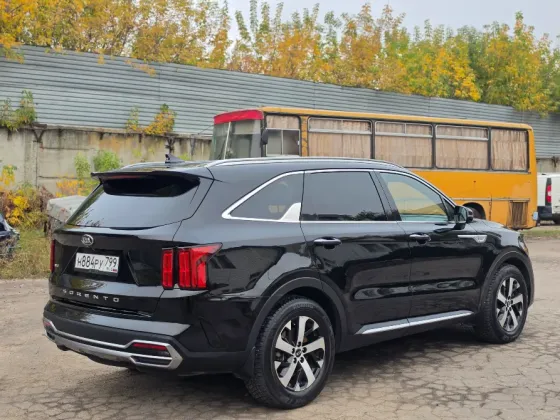 Продам шикарный автомобиль Макеевка