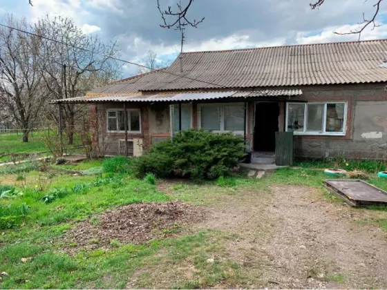 Продаю 4-х комнатный дом в Пролетарском районе, ул. Партсъезда, Капитальная Донецк