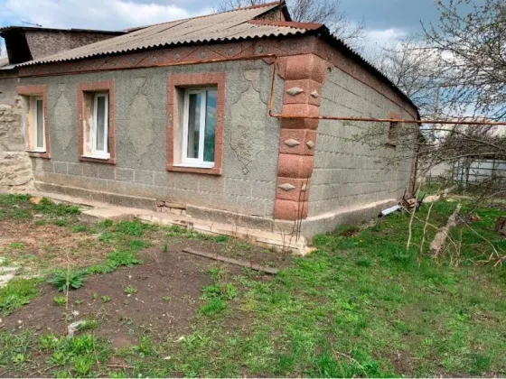 Продаю 4-х комнатный дом в Пролетарском районе, ул. Партсъезда, Капитальная Донецк
