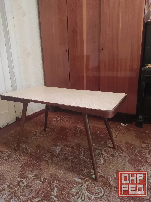 Столик журнальный ретро из дерева Макеевка - изображение 1